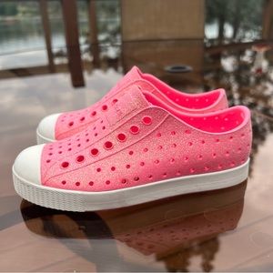 Native Jefferson Bling Glitter Sandals Little Kids size 12